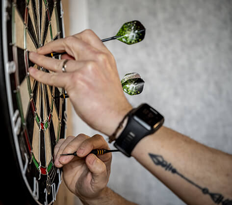 Partie de fl&eacute;chettes